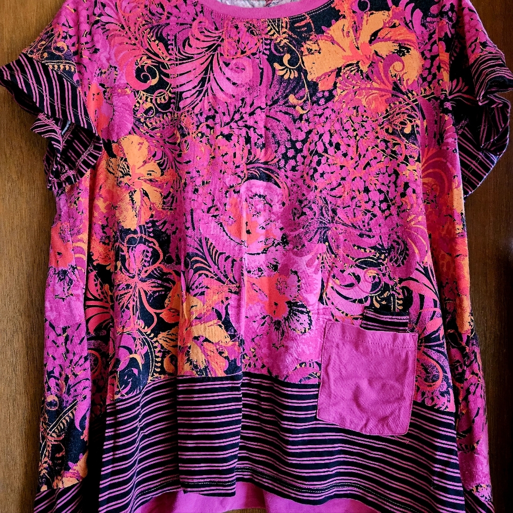 Women's top PXL, made by Westbound
